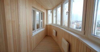 Отделка, остекление, утепление балконов в Кимрах от 210 руб. м/2.